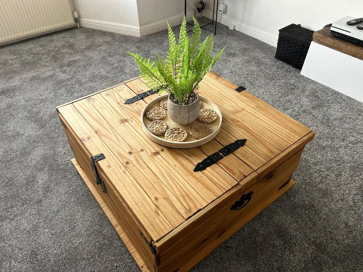 Light And Spacious Highcross Apartment Poulton-le-Fylde エクステリア 写真